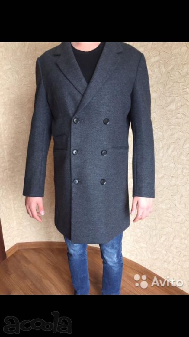 Продаётся мужское пальто бренда DOLCE&GABBANA.