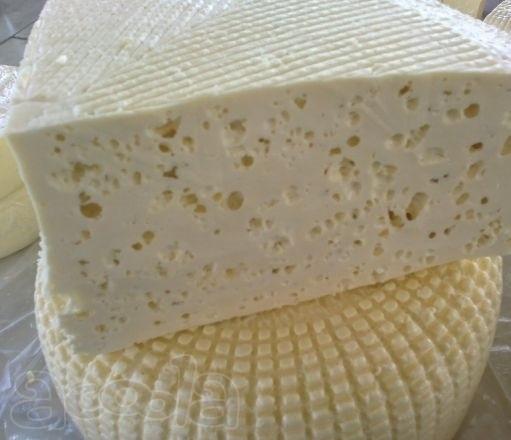 Реализуем натуральный Сыр брынза 220