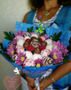Букет из клубники и конфет, цветы в Москве
